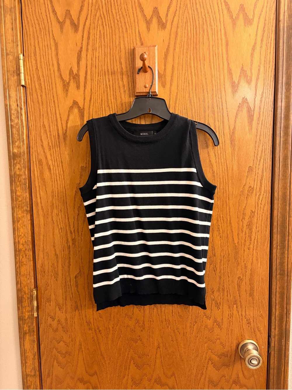 Black & White Striped Sleeveless Sweater Top